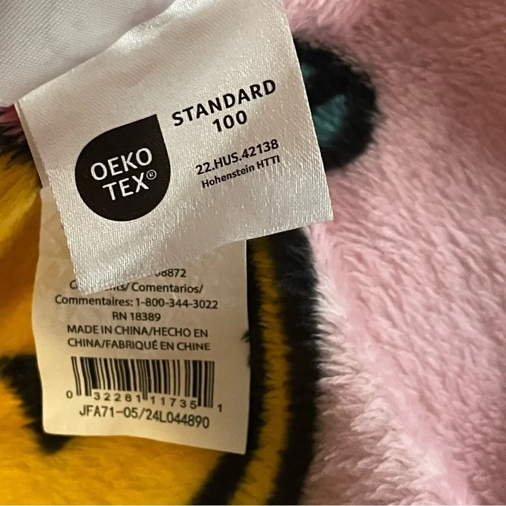 Hello Kitty Pink‎ Halloween Throw Blanket